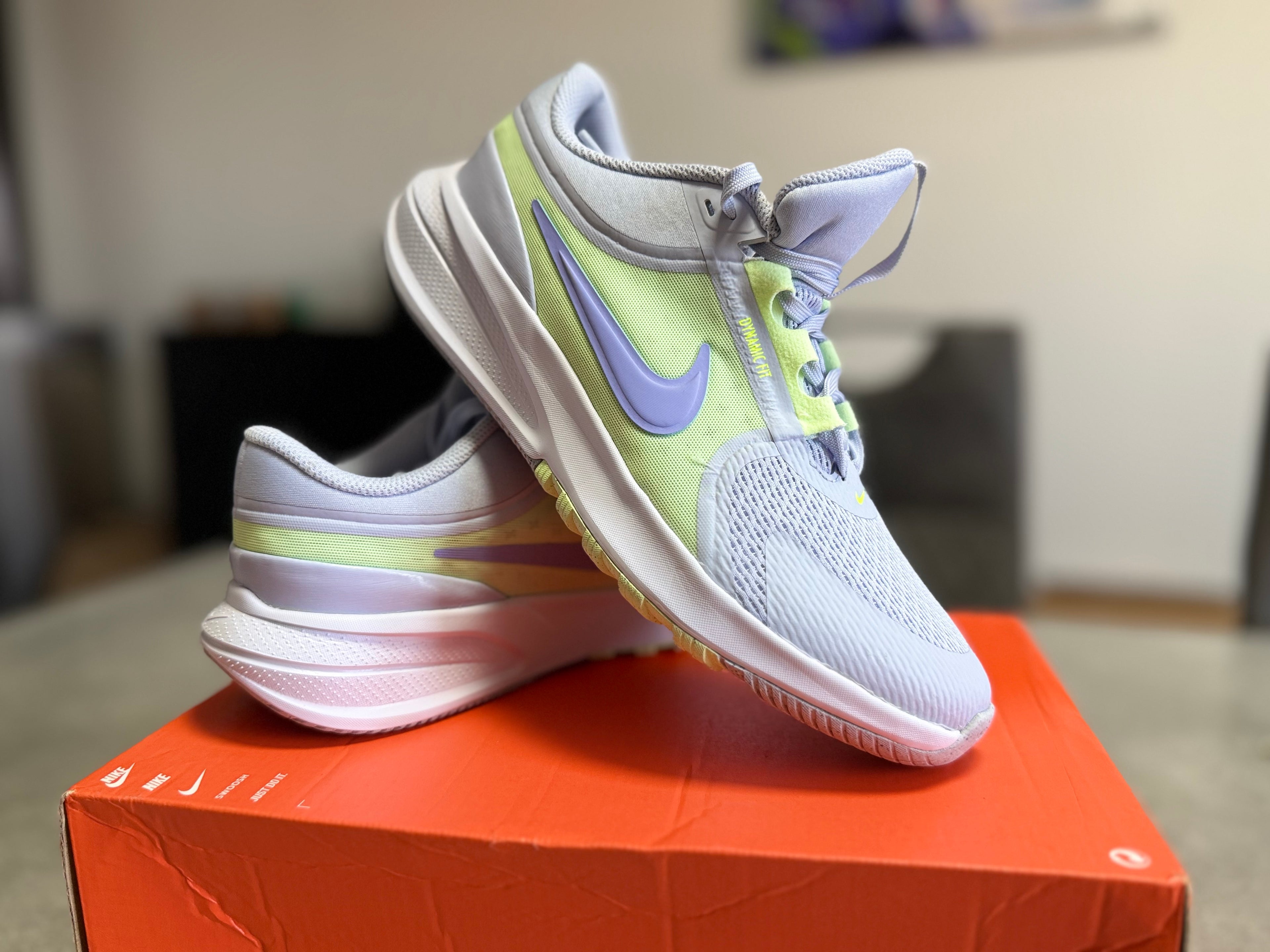 Nike Star Runner 5 GS Ghost Light Thistle – Neuve – 38